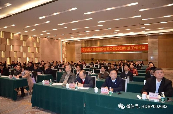星空娱乐-梦想照进现实,起劲成绩未来!
